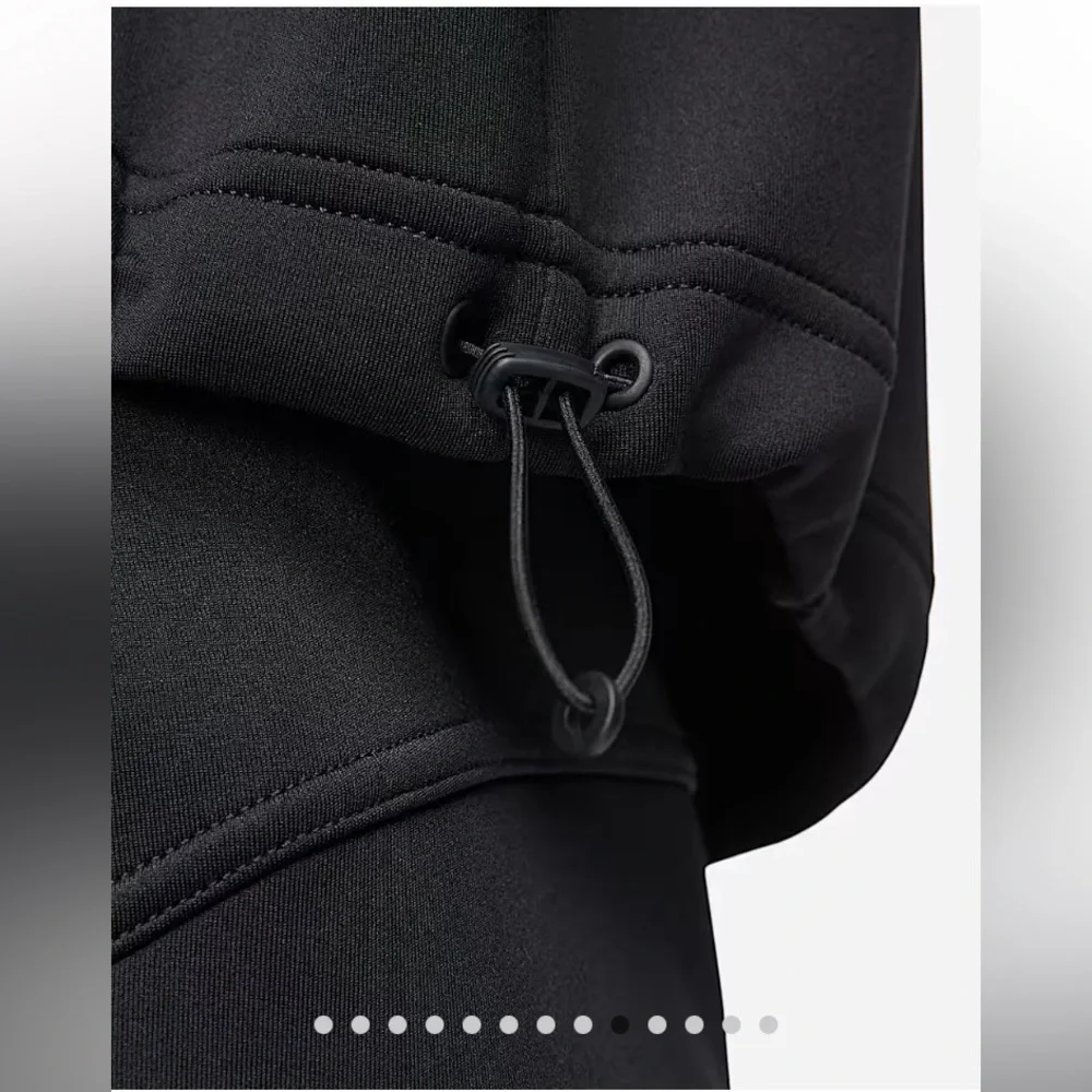 Nike Sustainable Materials
Nike Dri-FIT Prima
Women's 1/2-Zip Training Top - Picture 7 of 12